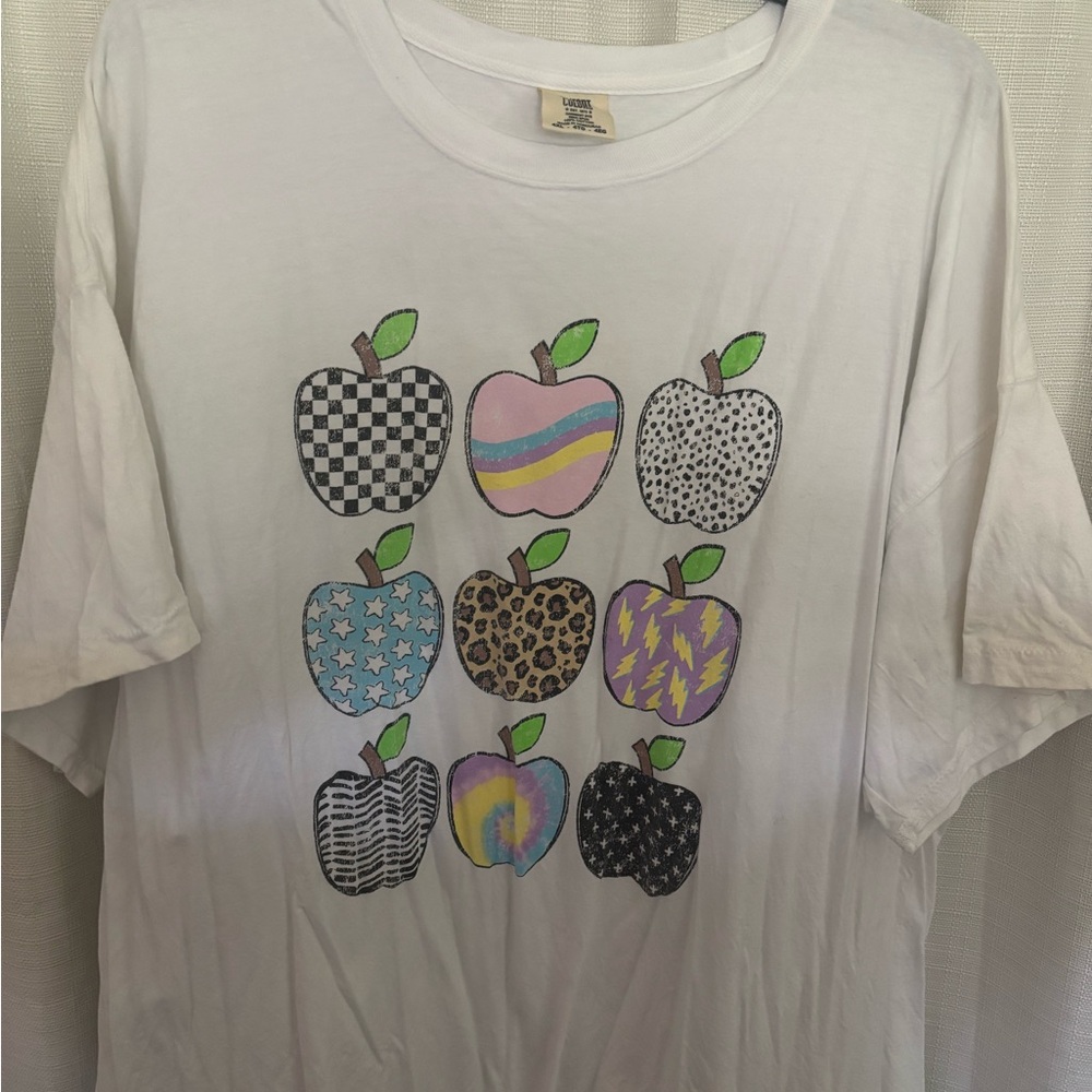 Comfort Colors Kids Apple Pattern T-Shirt - White